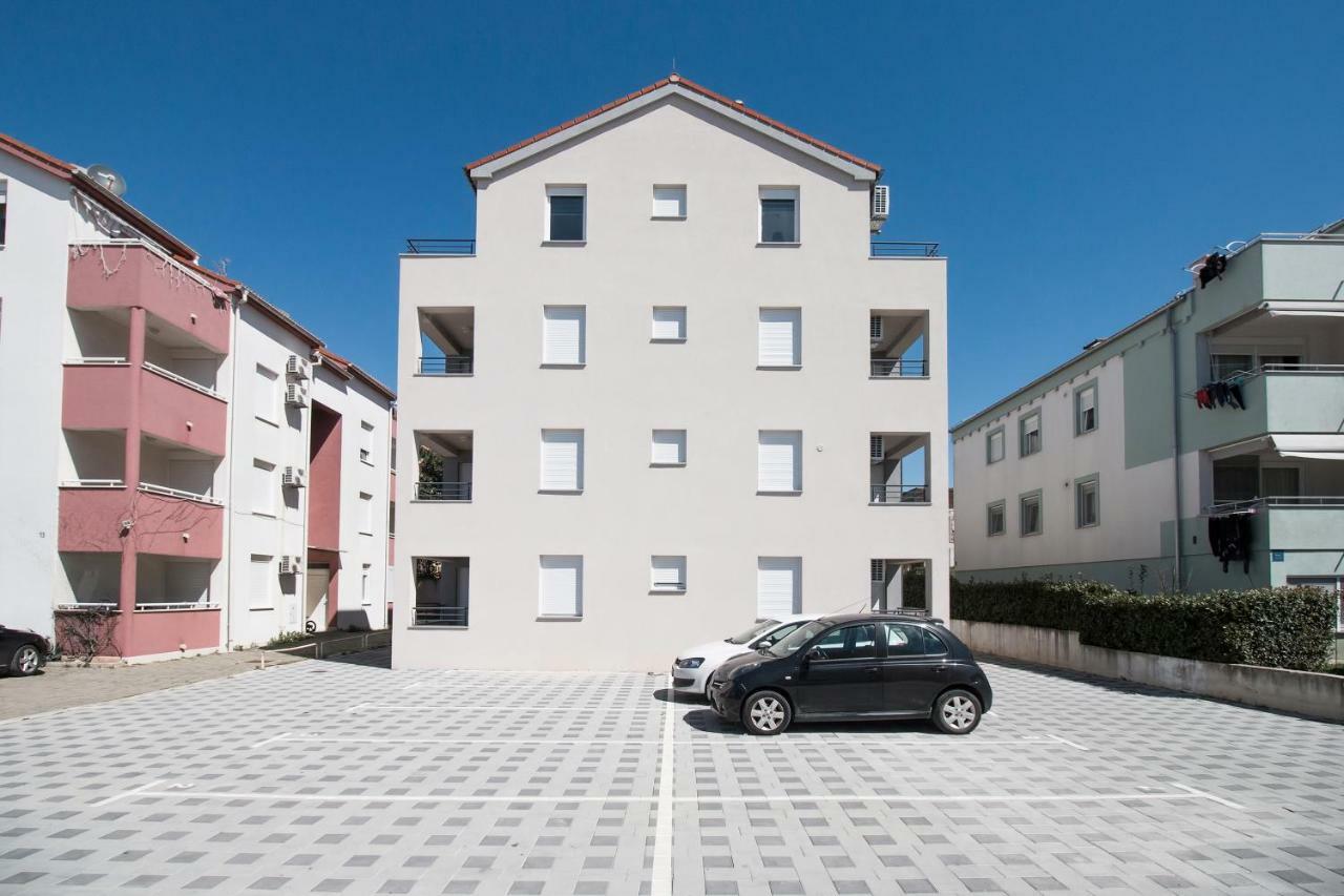 Apartment Hera With Balcony And Free Parking Ζαντάρ Εξωτερικό φωτογραφία